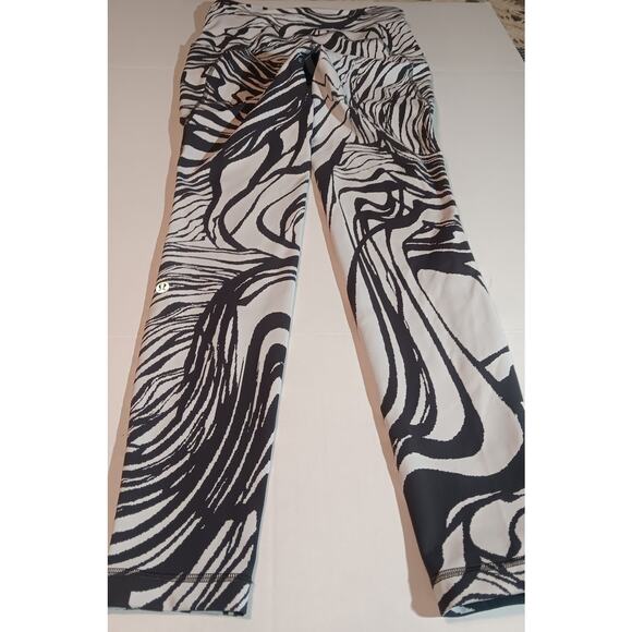 Lululemon Wunder Train 25″ High-Rise Zebra Swirl Leggings • Size 6 • Everlux - Picture 6 of 7